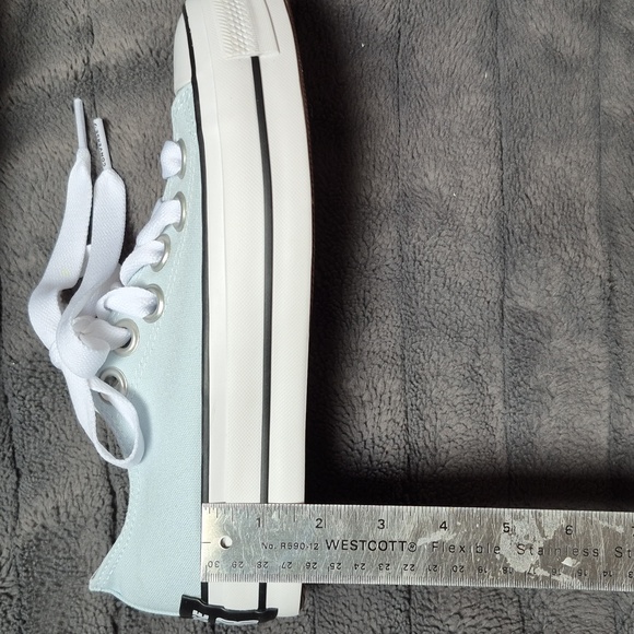 Converse CTAS Lift Platform Sketch Low Top in Winter Slay Size 8.5, New W Tags - Picture 5 of 17